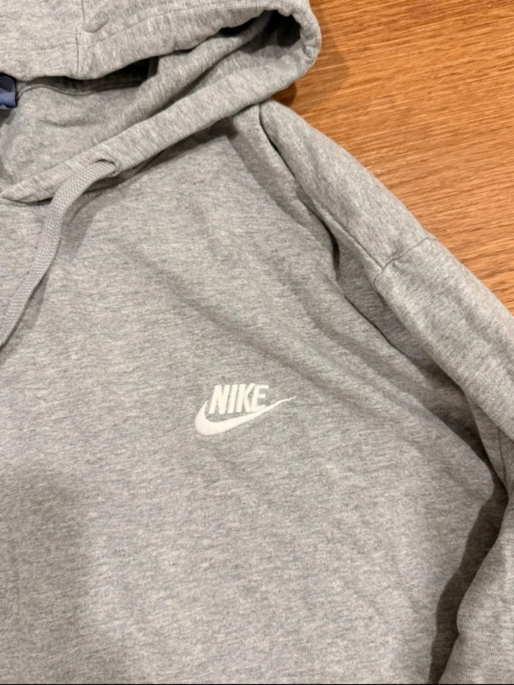 Nike Light Gray Men’s Hooded Pullover with White Swoosh